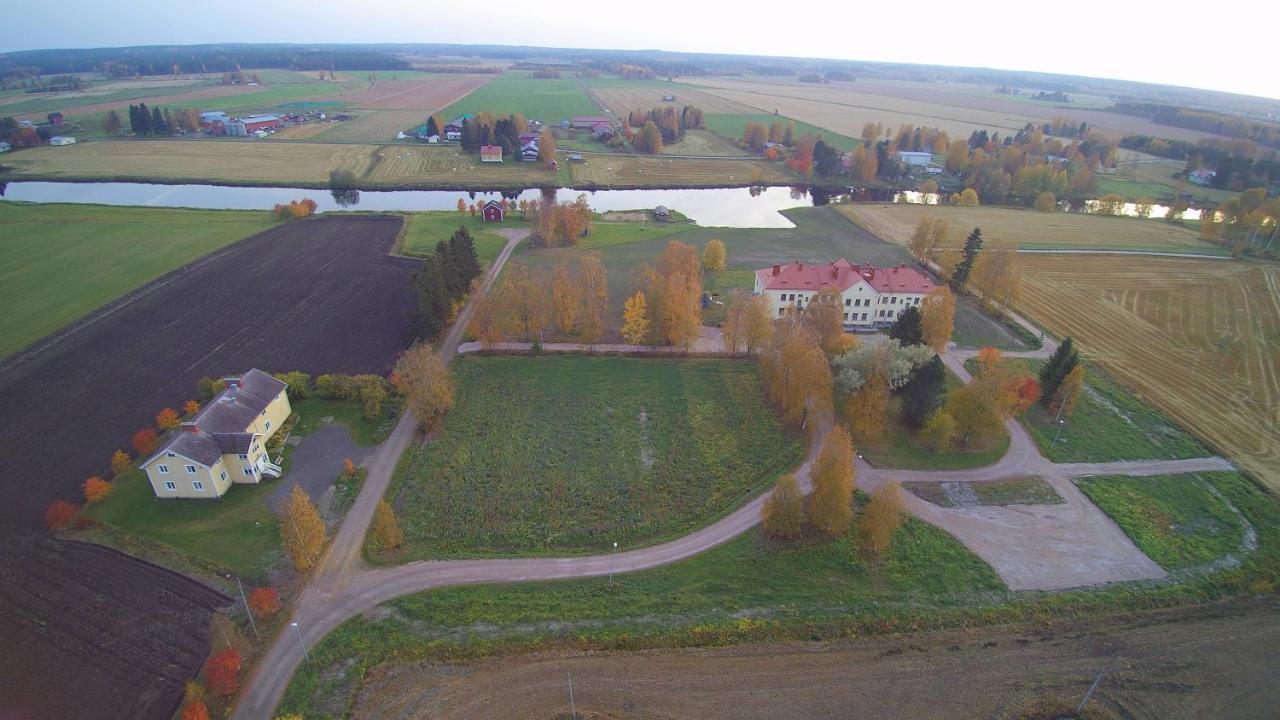 Jokihovi Hotel Nivala Bagian luar foto